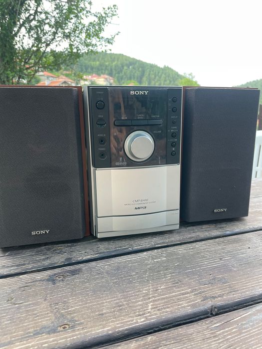 Тонколона - Sony CD Music System CMT-EH10.