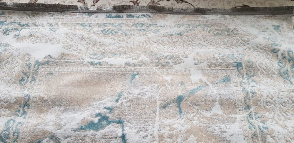 Ковры новые отличного качества