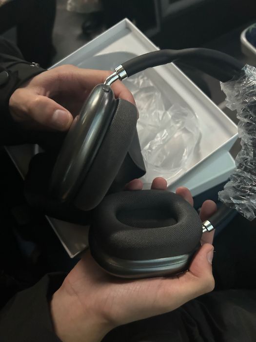 Наушники airpods max новые