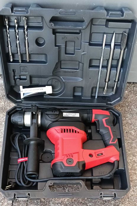 012203	Перфоратор 1600W 4.8kg 32mm SDS-plus 6J 4 функции RDP-HD57