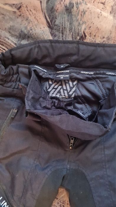 Vand echipament moto