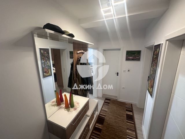 Продава се Тристаен апартамент в Свети Влас - 7705 кв.м за 10 €/кв.м - Снимка #3