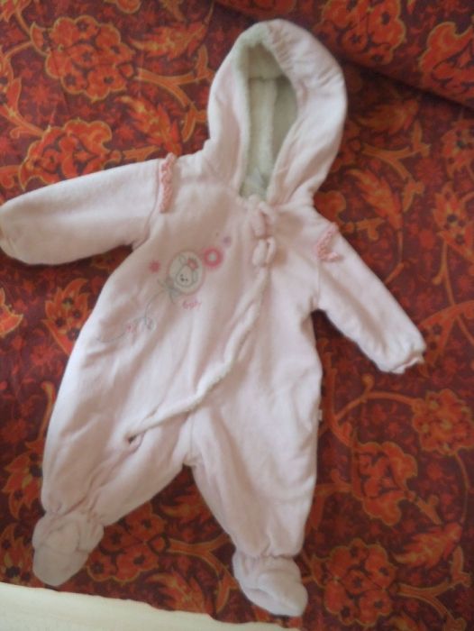 Детски и бебешки дрехи