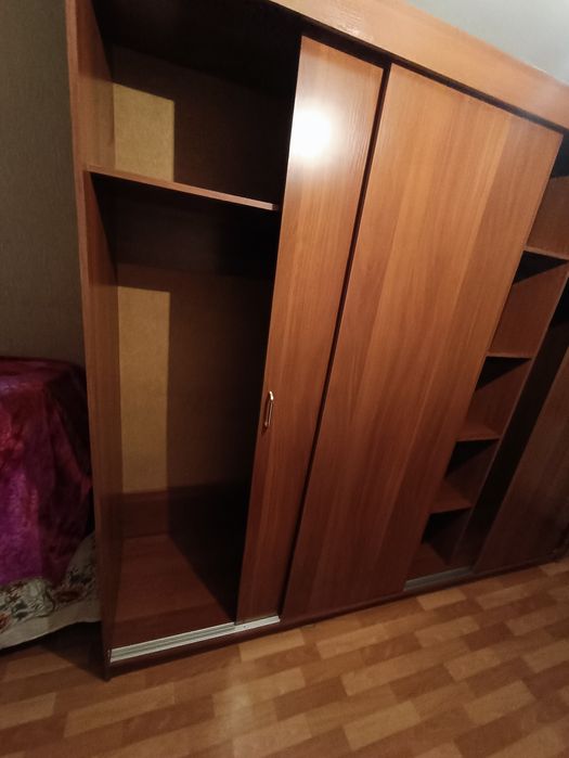 Продам шкаф-купе