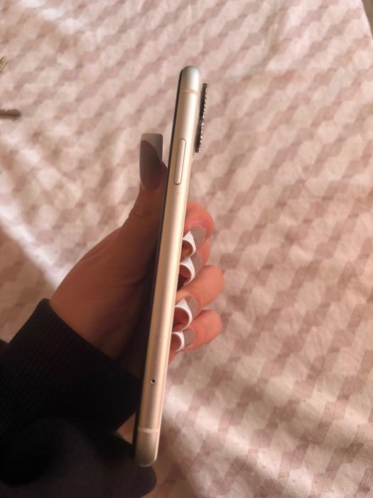 iPhone 11 на части