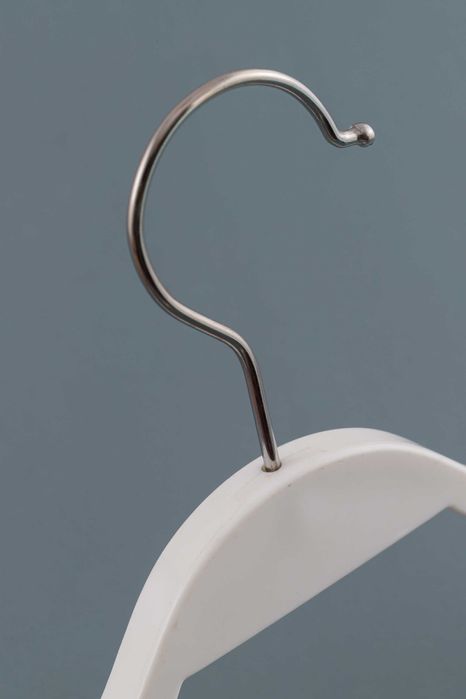 Закачалка за дрехи с размер 32 см