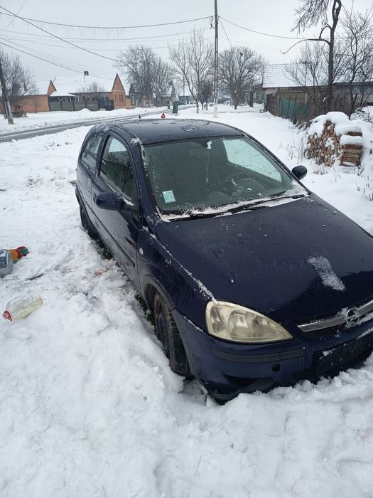 Vând Opel corsa mai multe detalii la numărul de telefon