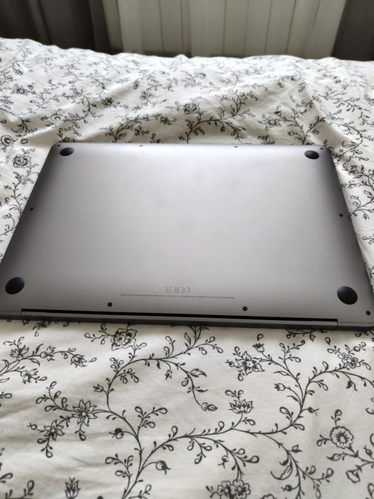 Macbook Air M1 8GB 256G impecabil