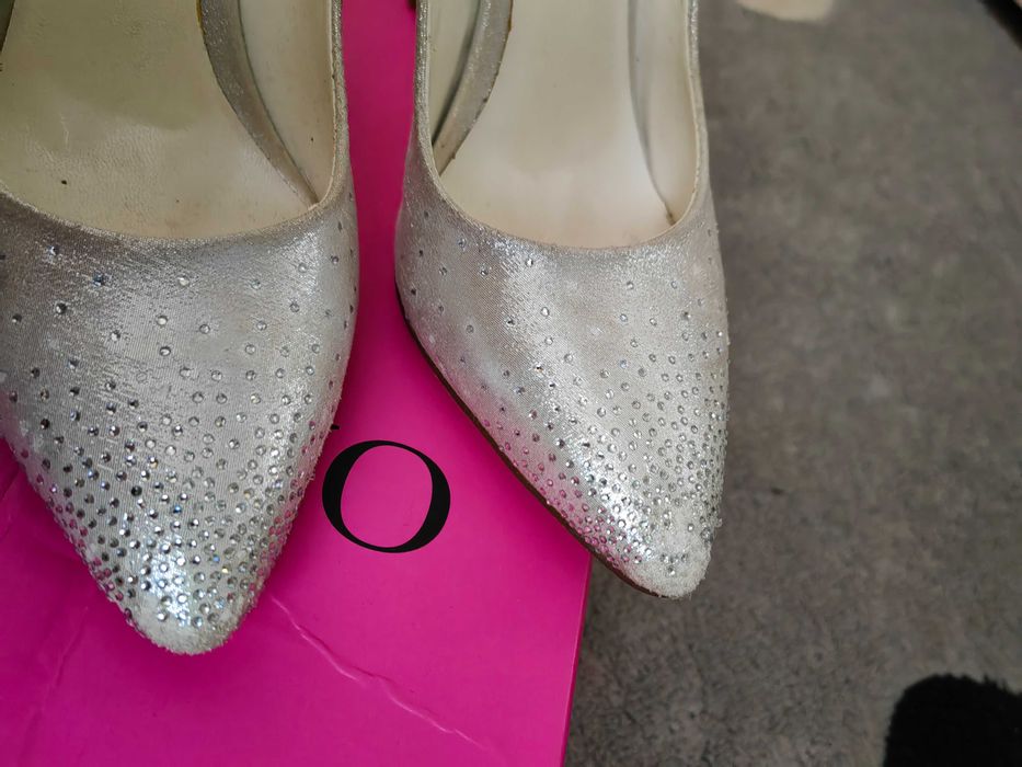 Туфли бу-5000 тг