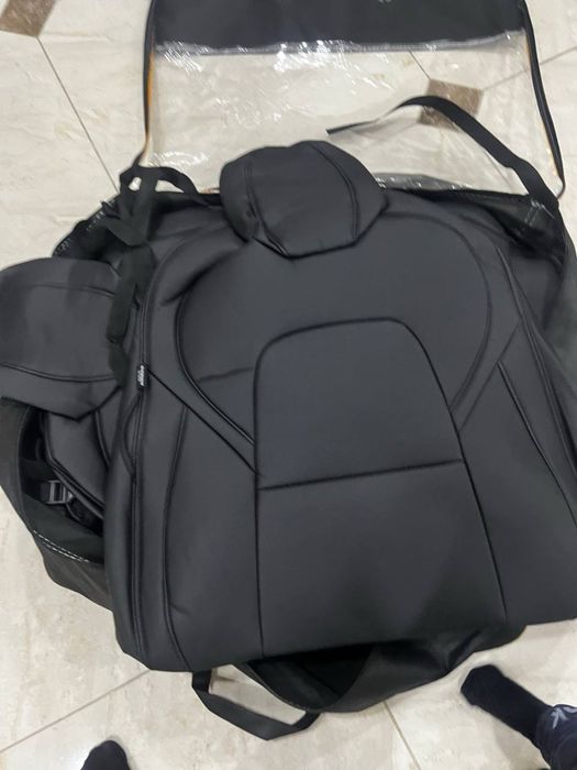 Чехлы на Tesla Model 3