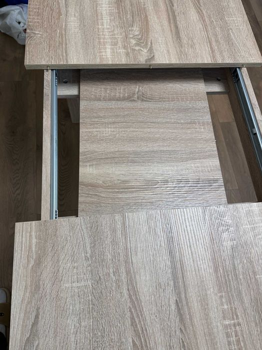 Дървена разтегателна маса