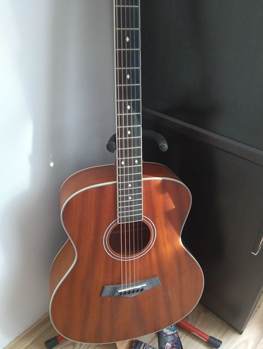 Vând chiara acustica