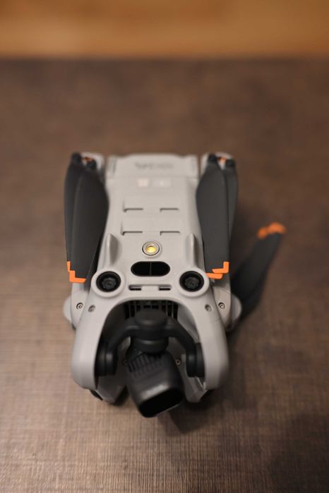 DJI Mini 4 Pro Drona 4 K Fly More Combo + DJI RC 2 + filtre Freewell!