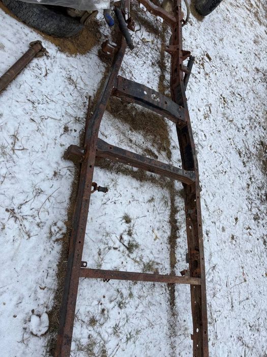 Продаеться запчасти на уаз