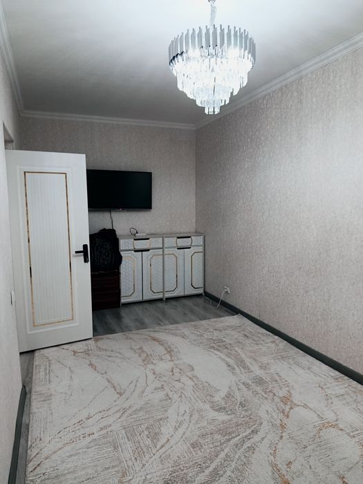 Продаётся квартира двух комнатная на третье этаже в Бектемирсом районе