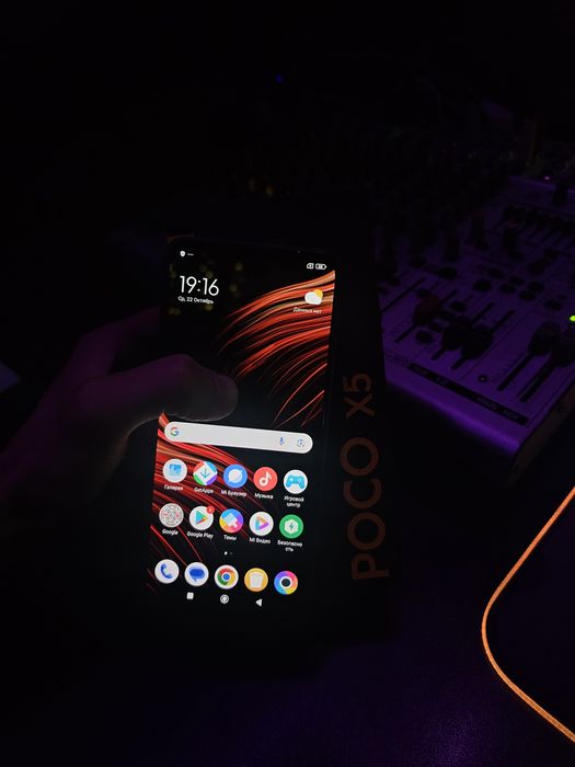 Продаю Poco X5 в хорошем состоянии