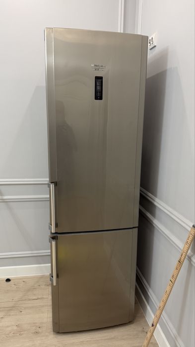 Холодильник Ariston