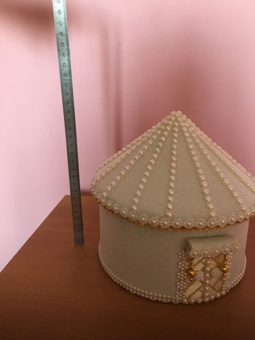 Той бастар, юрта новая