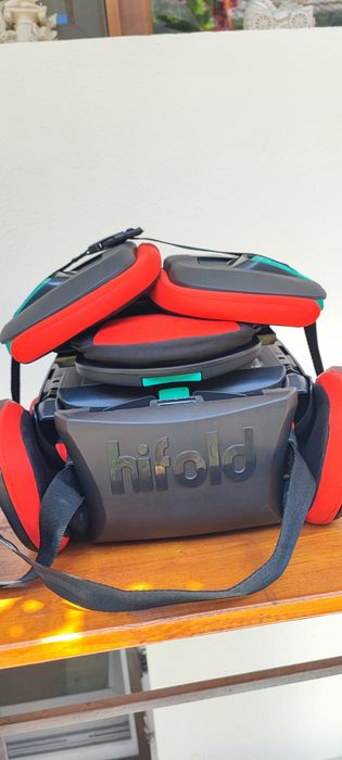 Vând scaun auto înălțător pentru copii, Hifold the fit and fold Booster, Rosu/Negru, 3.5 - 12 ani