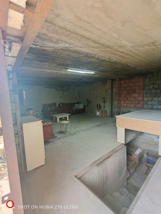 2 гаража в аренду