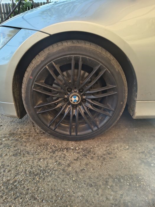 Se vînd jante 225/40R18