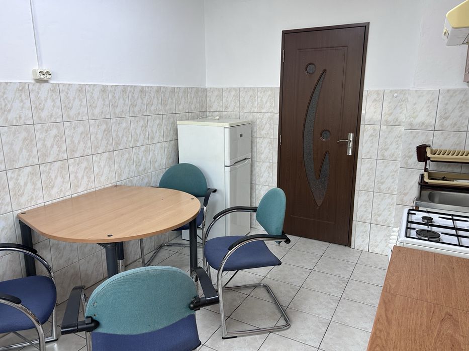 Apartament cu 3 camere