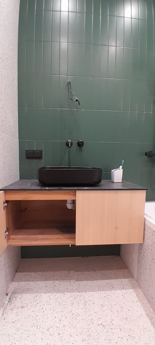 Раковына с тумбой