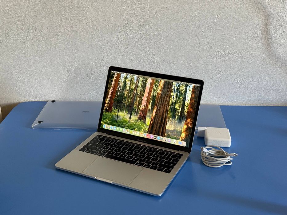 Apple MacBook Pro 13-inch 2019 Макбук Про 2019 Айфон Ноубук 256 гб