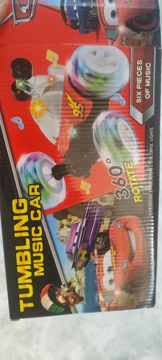 Продам НОВУЮ машинку на радиоуправлении