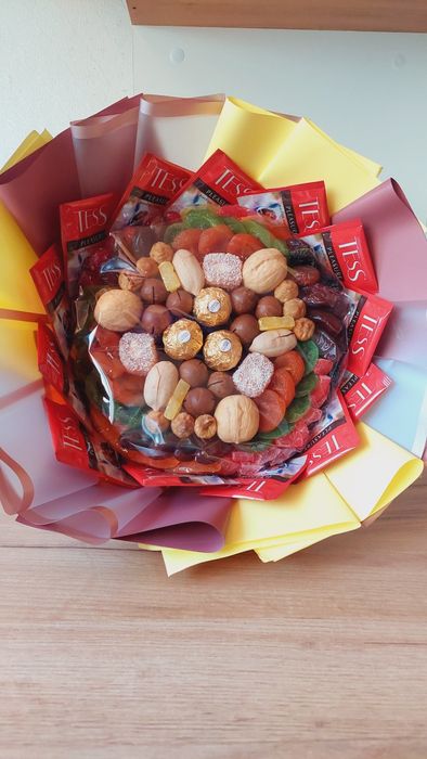 Букет из сухофруктов