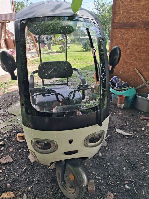 triciclu electric