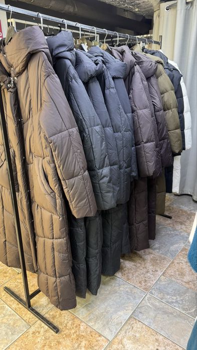 Бутик с товаром в центре города