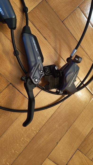 Спирачи SRAM Code Stealth, DB8, Renthal Fatbar Carbon, гуми Bontrager