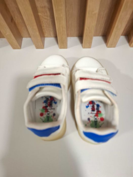 Adidasi Adidas si Next cu lumini marimea 20 si 21