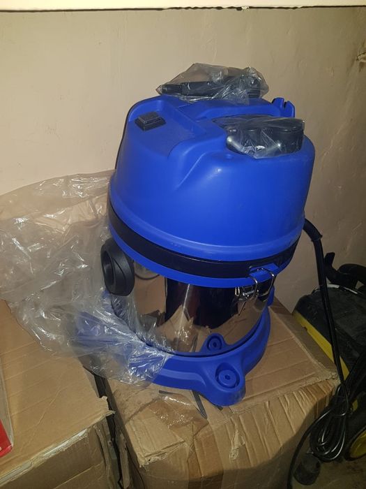 Пылесос промышленный  водяной