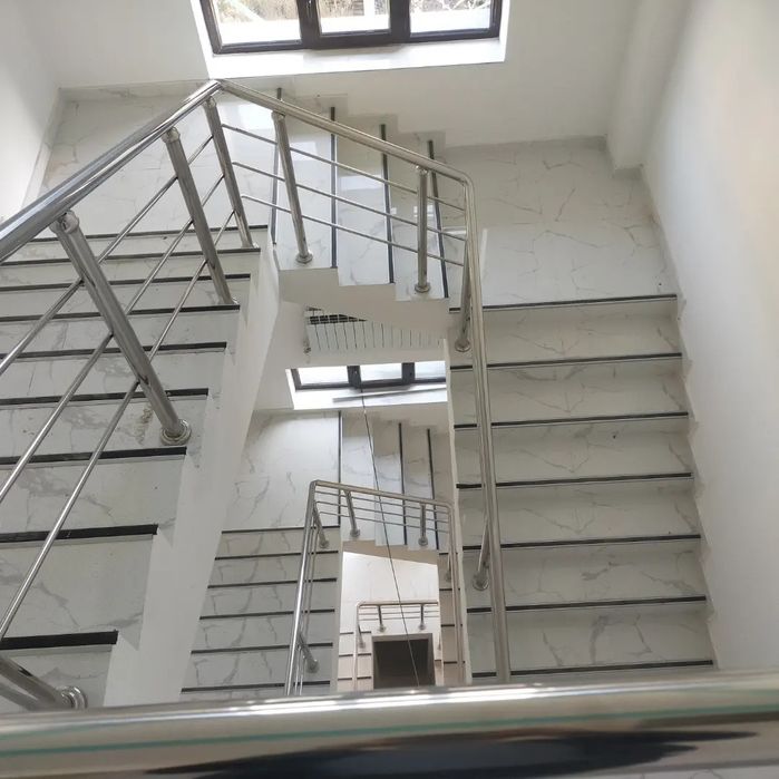 Перила из нержавейки на заказ