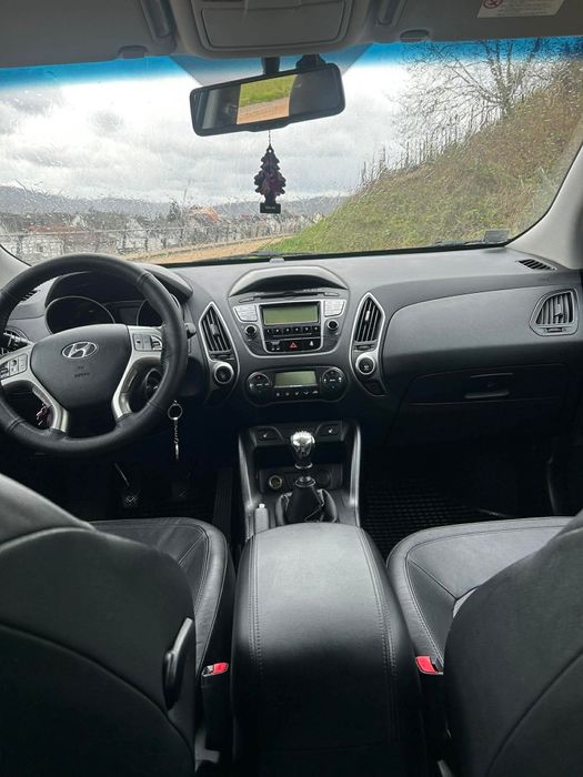 HYUNDAI ix35 2012 — imagine 3