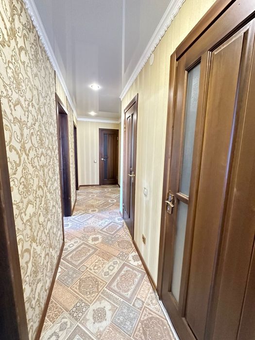 Продам 5 комнатную квартиру