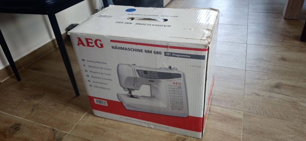 Шевна машина AEG