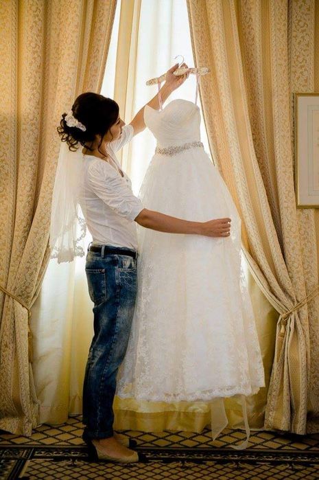 Vand rochie de mireasa
