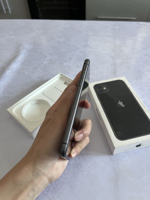 Продам Айфон 11 64gb 100%