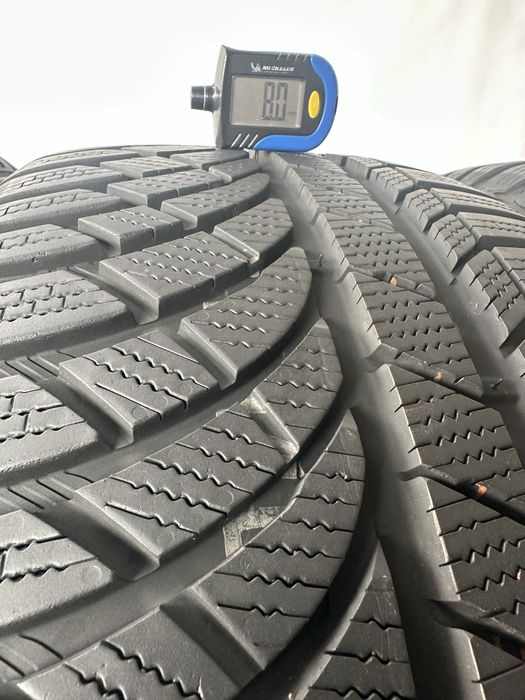 255/35/21  Kumho dot23