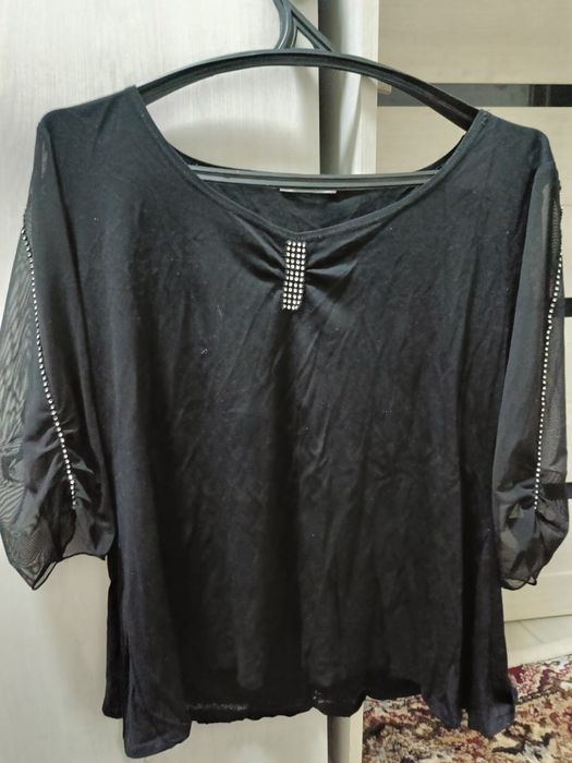 Платье,блузки,брюки продается дешево