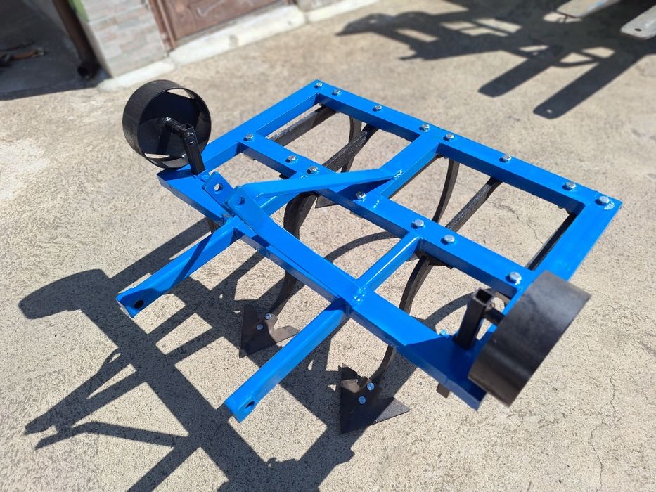 земеделска техника Плугове и Култиватори