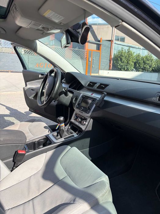 VOLKSWAGEN Passat 2010 — imagine 5