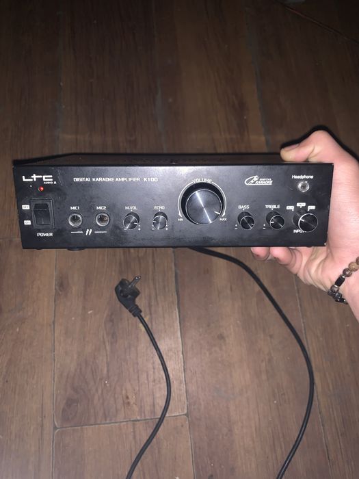 Vand amplificator digital karaoke LTC K100
