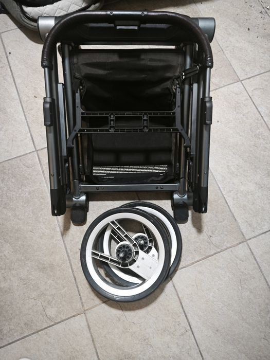 Carucior 2 in 1 Mutsy Igo I2 in stare buna