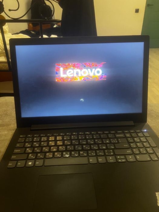 продам ноутбук Lenovo цена 90000