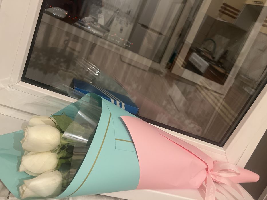 Цветы Розы 5000 тг