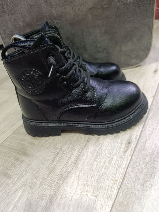 Продам ботинки демисезон